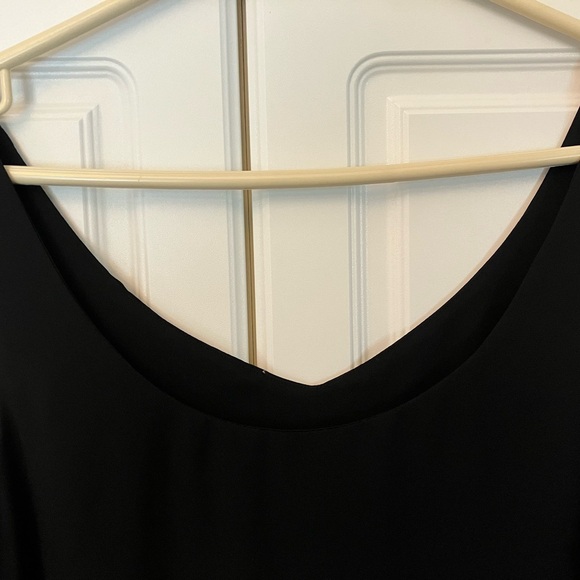 Black sleeveless top - Picture 3 of 7